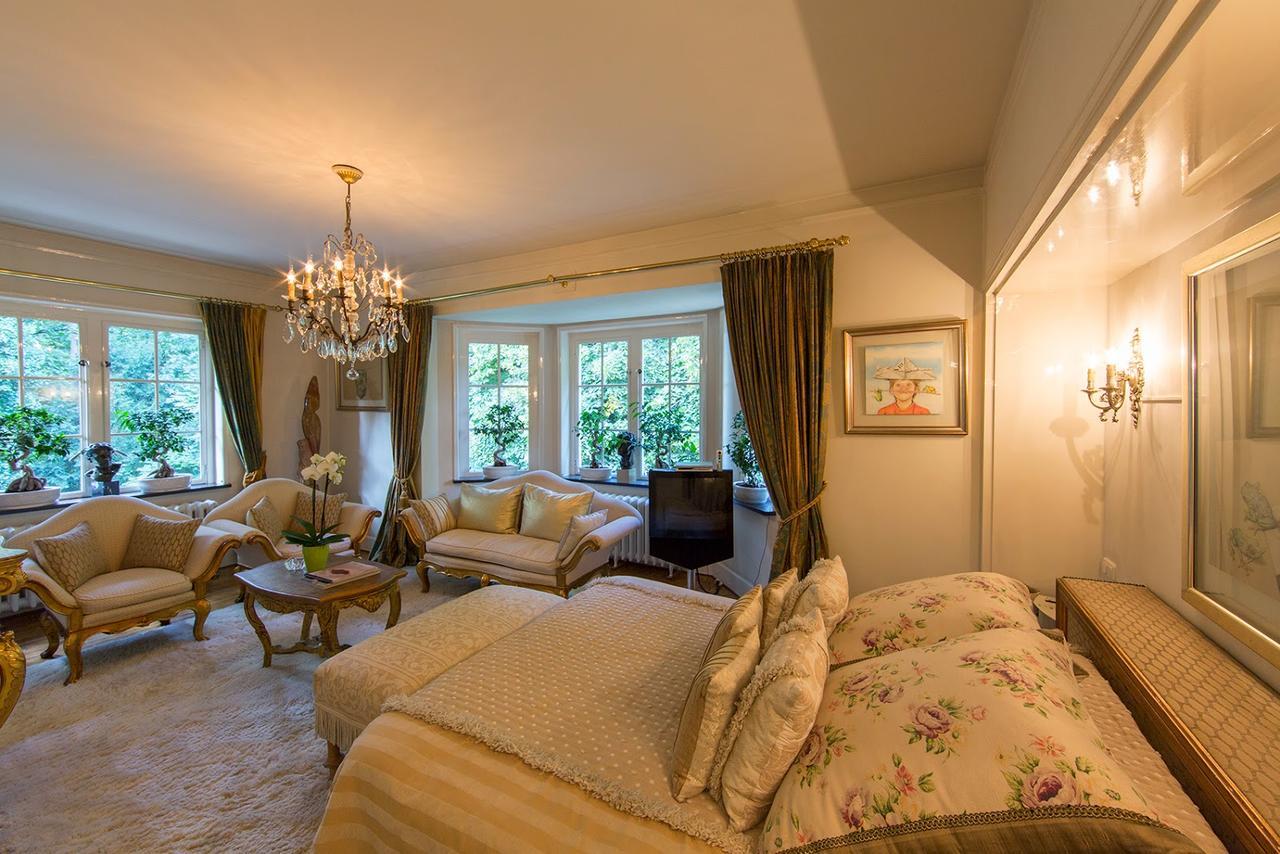 Boutique Hotel Huize Rustoord Esbeek Exteriör bild