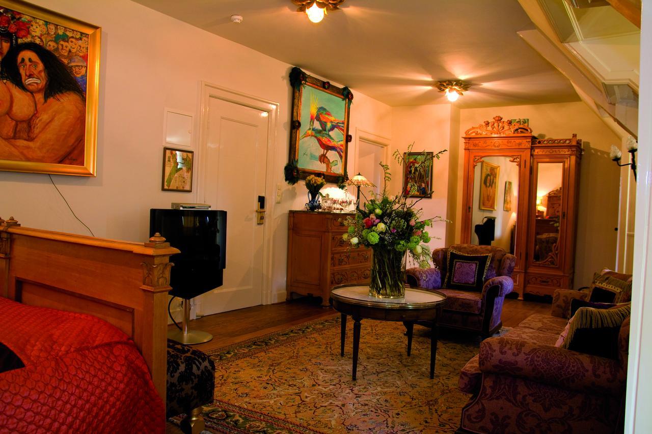 Boutique Hotel Huize Rustoord Esbeek Exteriör bild
